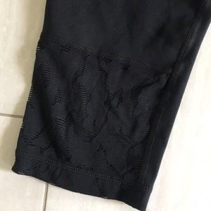 Vimmia Pants - Vimmia Black Flora Mesh Capri Vimmia Pants - Vimmia Black Flora Mesh Capri